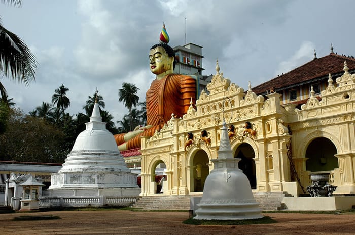 Exploring the Wewurukannala Vihara Temple: A Travel Guide